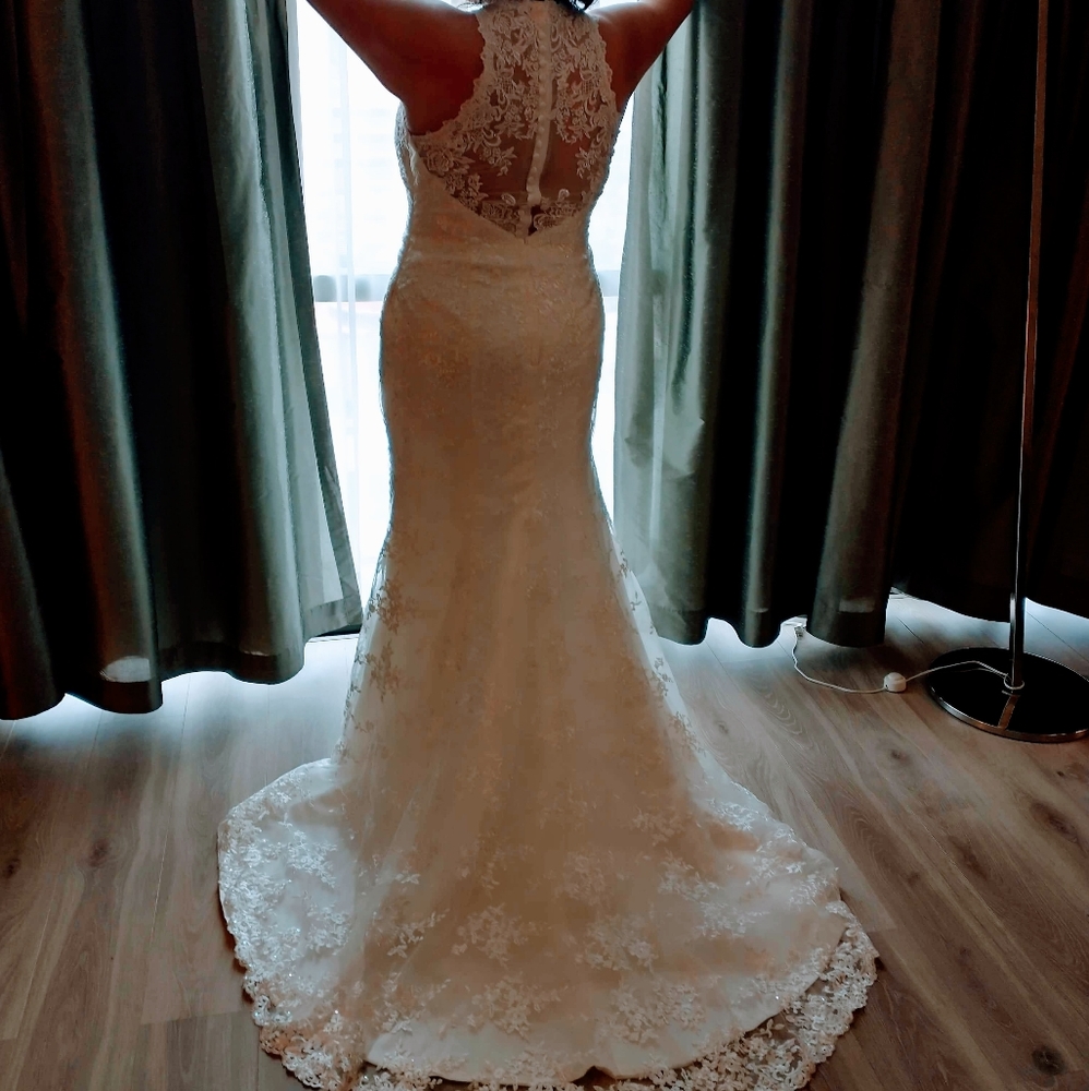 Ivory fit and flare 18W